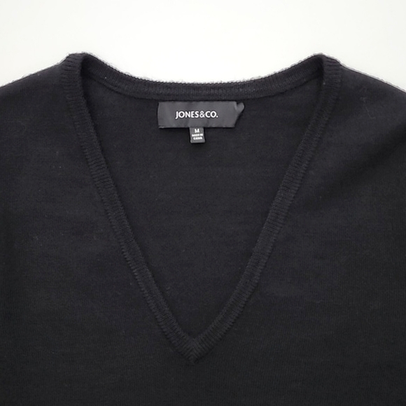 Jones & Co. Women's Black 100% Merino  V Neck Pullover Sweater Size Medium - Picture 3 of 12